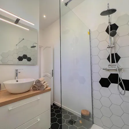 Le Canal,Hyper Centre, Cosy, Fibre, Parking Privee, 1 A 4 Pers Montargis Exterior photo