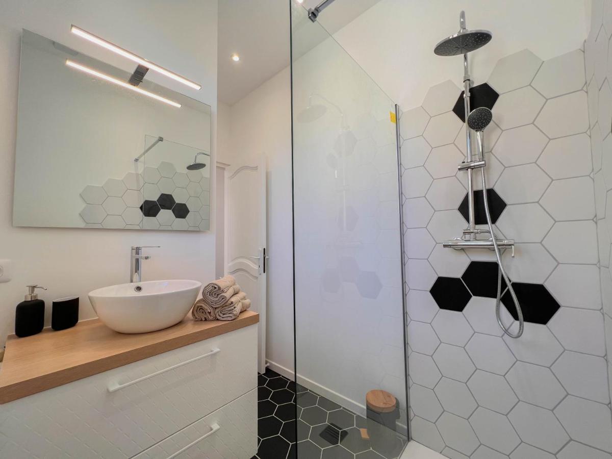 Apartment Le Canal,hyper Centre, Cosy, Fibre, Parking Privee, 1 A 4 Pers *