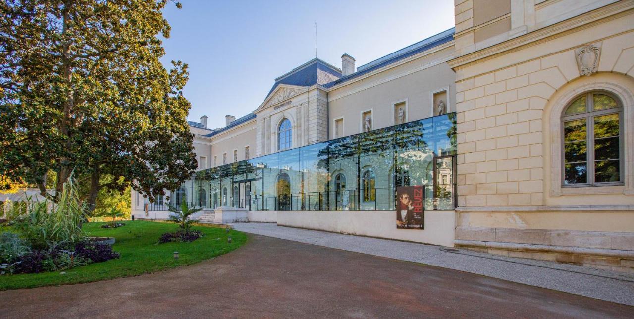 Le Canal,hyper Centre, Cosy, Fibre, Parking Privee, 1 A 4 Pers Montargis